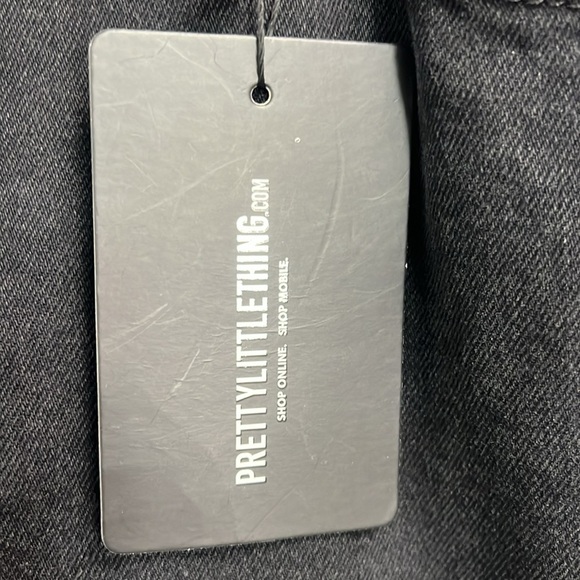 PrettyLittleThing Lace Up Leg Jeans - Picture 4 of 5